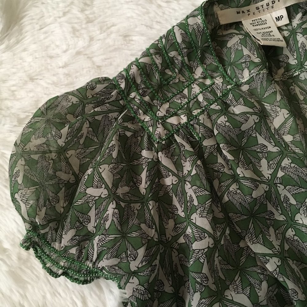 Max Studio bird pattern blouse - Picture 7 of 9